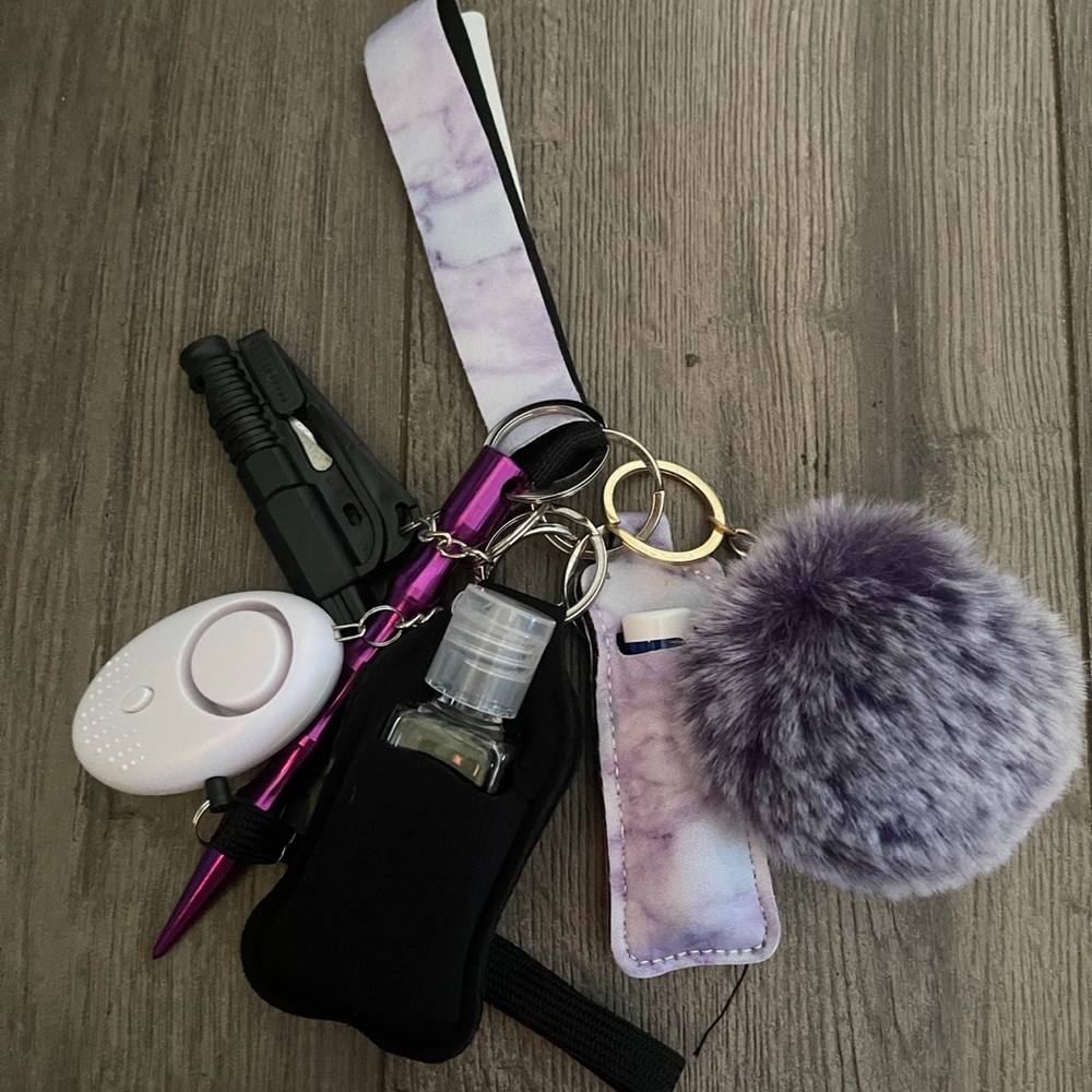 Safety keychains - Picture 3 of 9